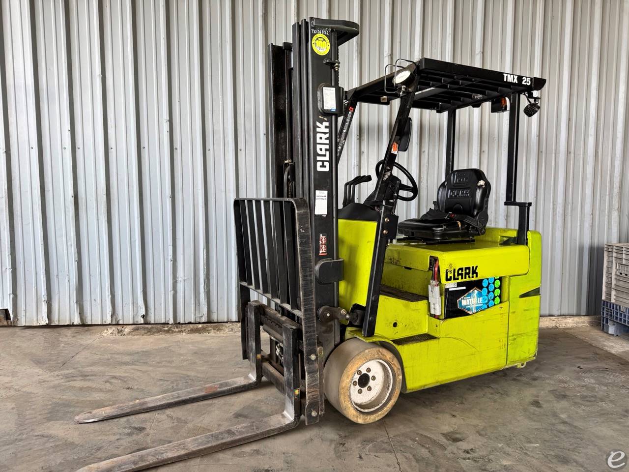 2016 Clark TMX25