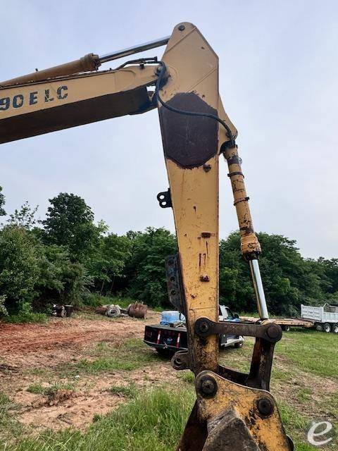 1994 John Deere 790E LC