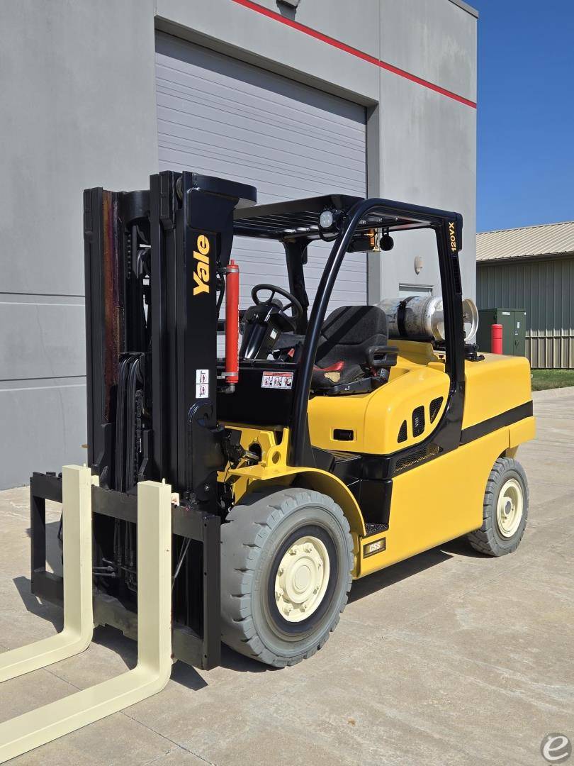 2021 Yale GLP120VX