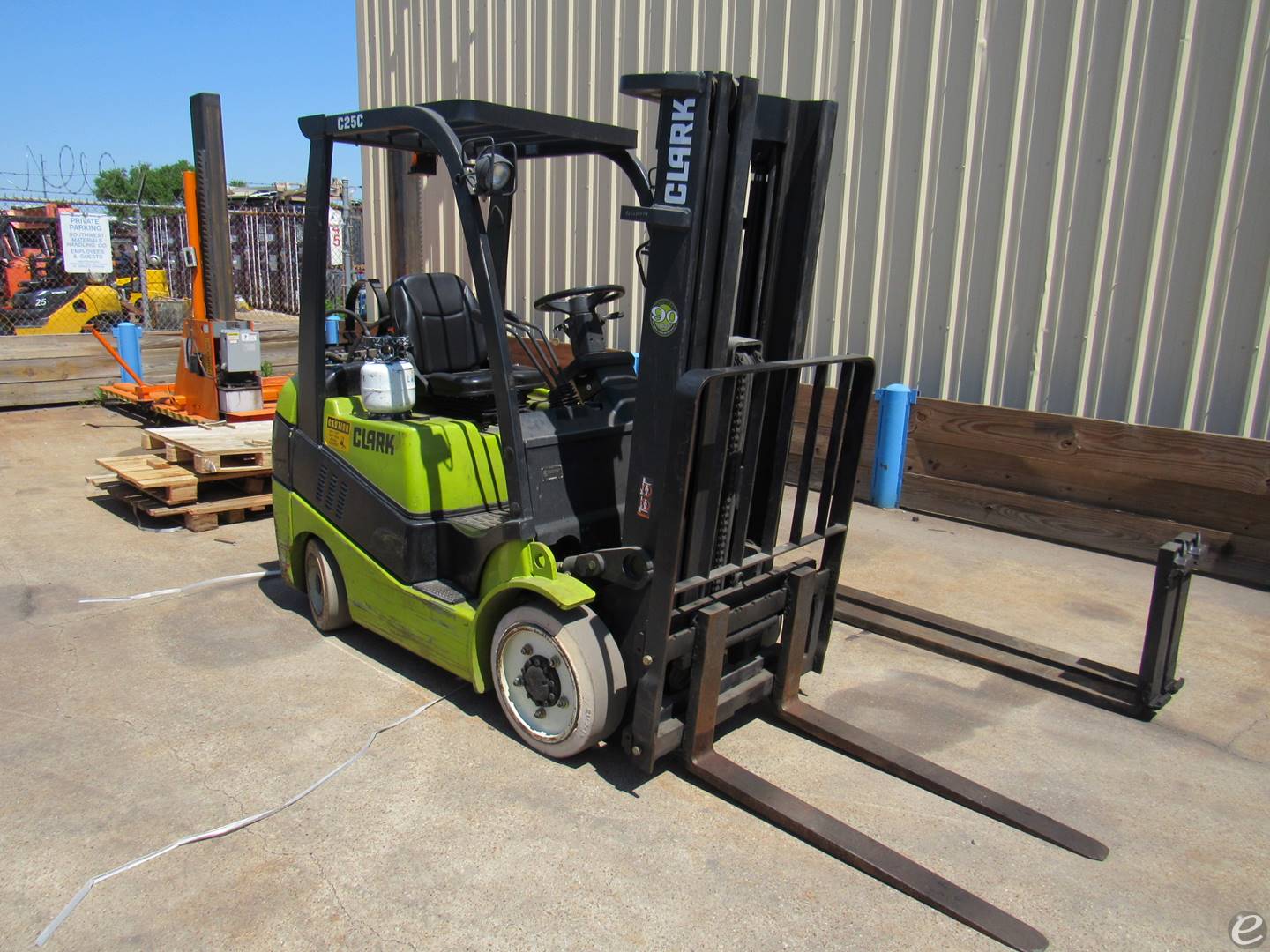 2008 Clark C25CL