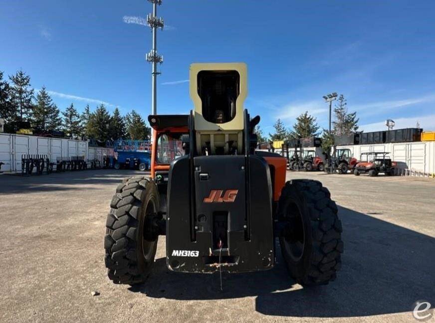 2022 JLG 1255