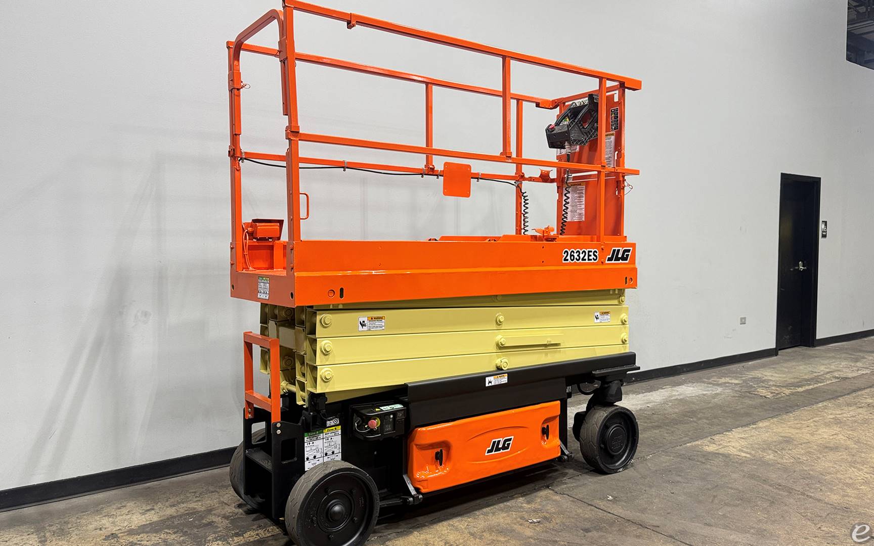 2017 JLG 2632ES