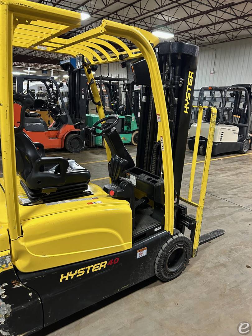 2022 Hyster J40XNT Electric Forklift - 123Forklift