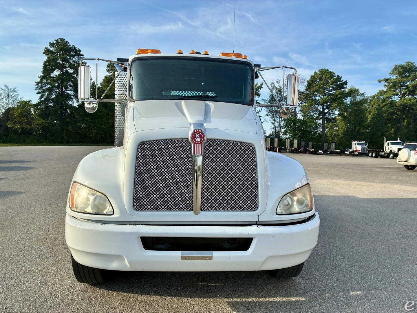 2010 Kenworth T370