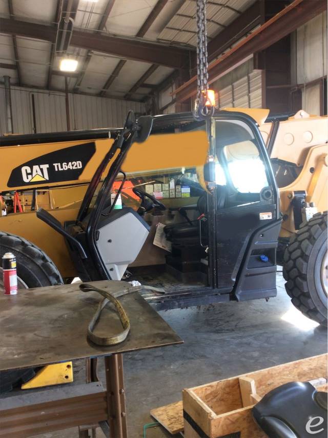 2016 Cat TL642D
