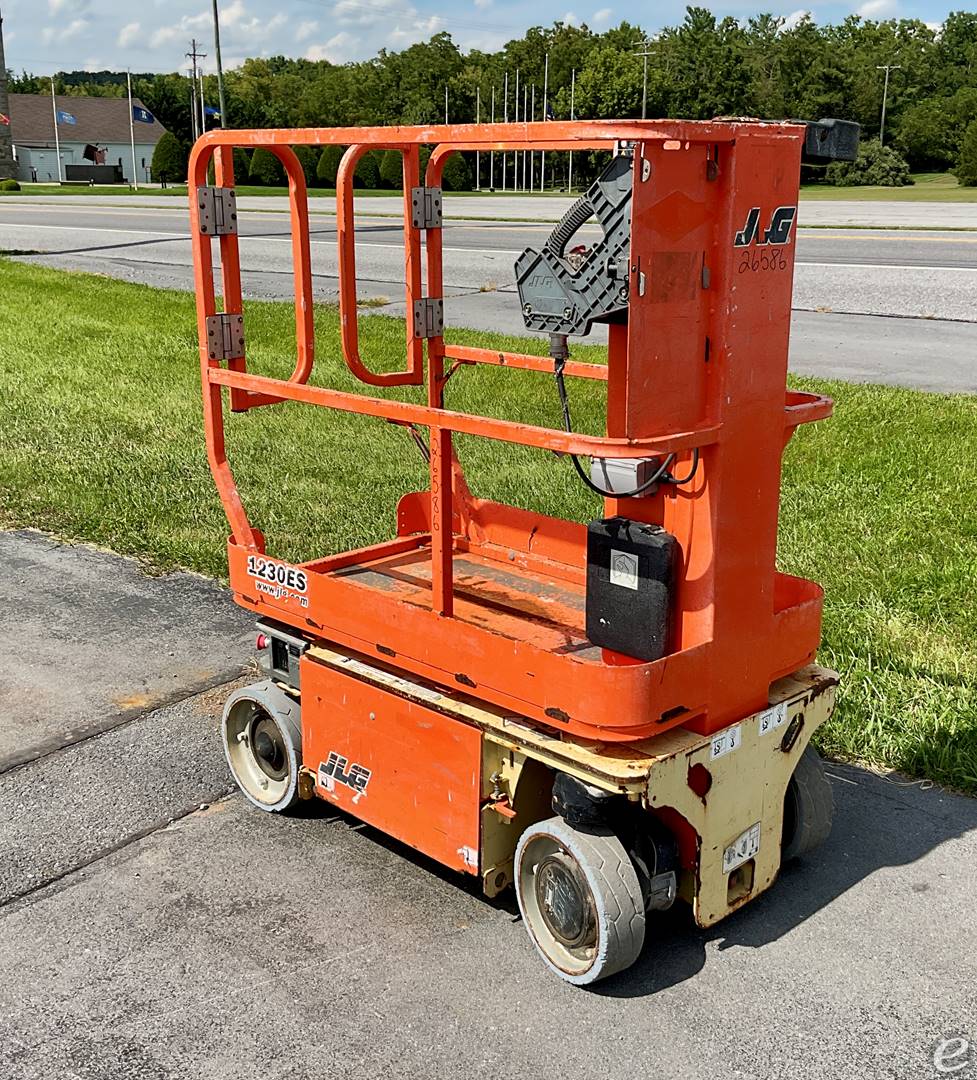 2016 JLG 1230ES