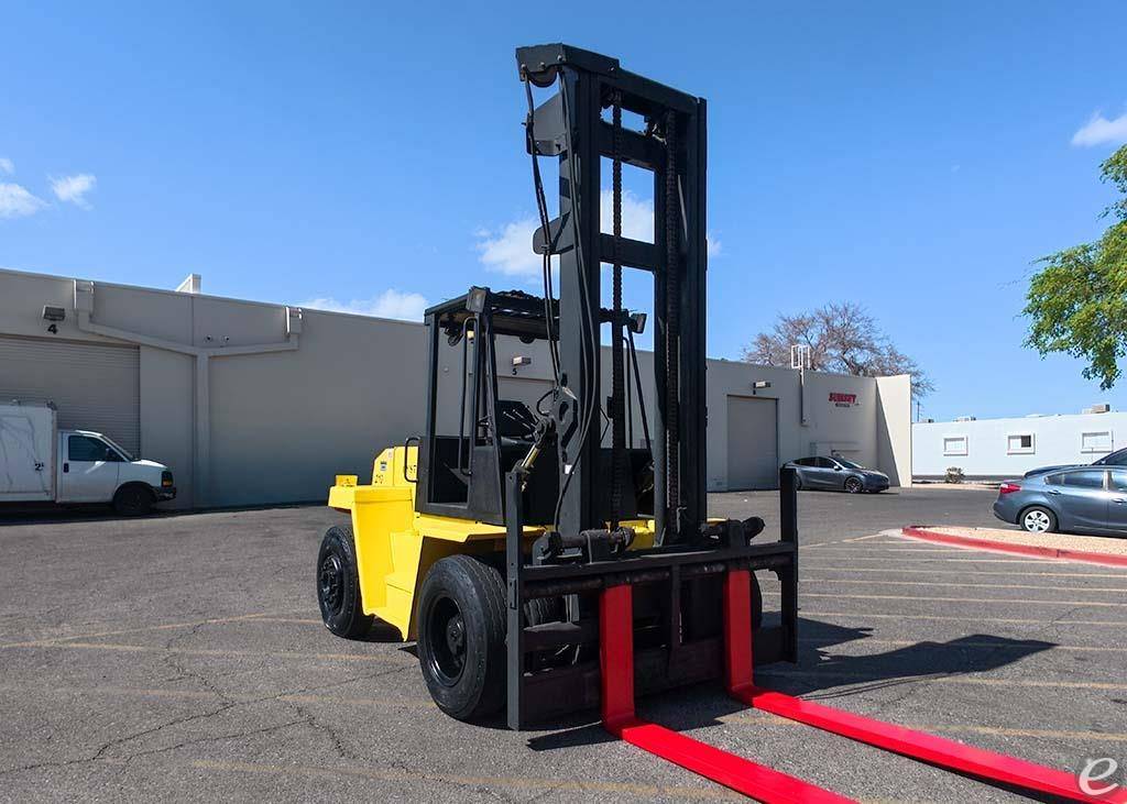 2000 Hyster H210XL