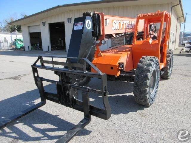 2016 JLG 6042