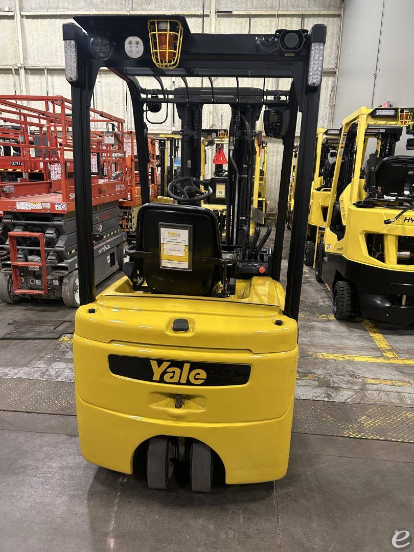 2021 Yale ERP035VT
