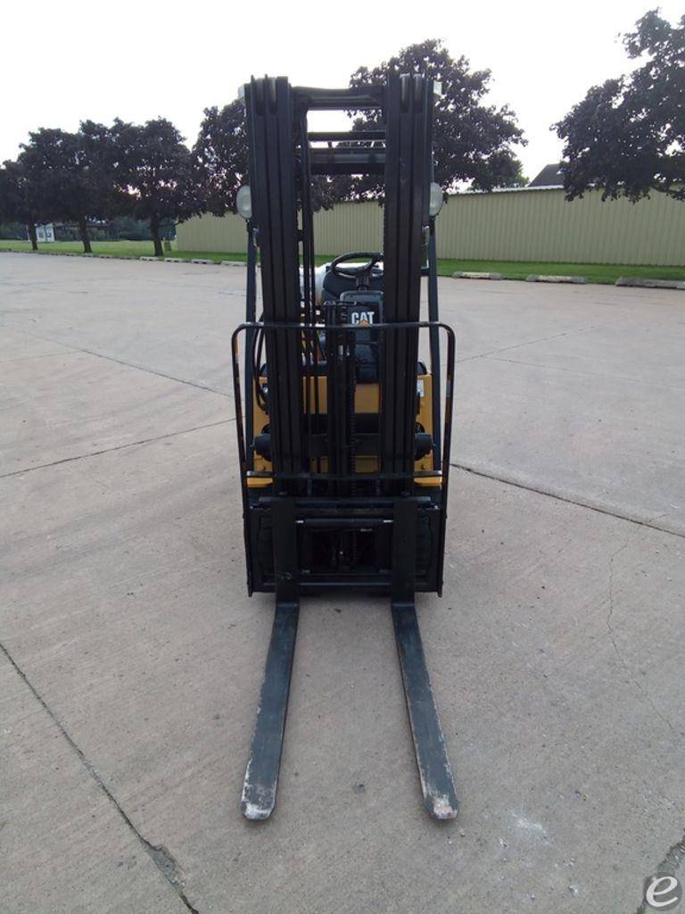 2002 Cat GC18K1