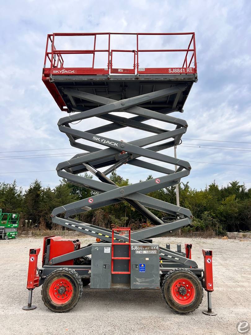 2017 Skyjack SJ8841RT