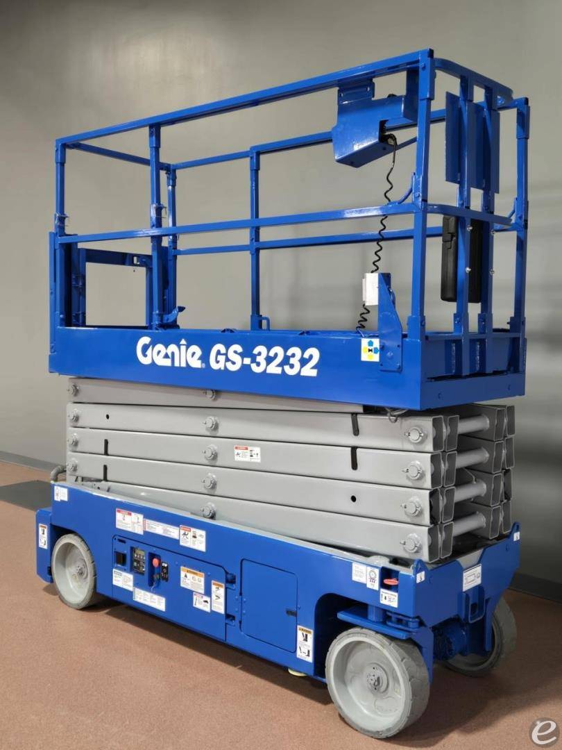 2015 Genie GS3232 Electric Scissor Lift - 123Forklift