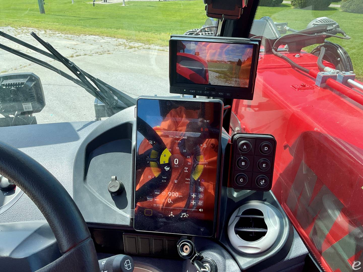2026 Manitou MHT 790