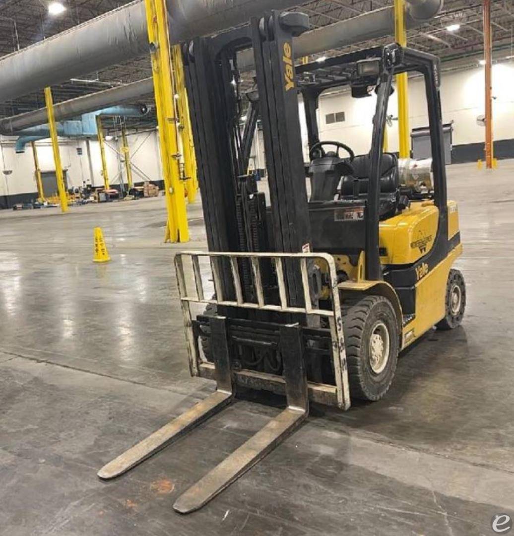 2011 Yale GLP050VX
