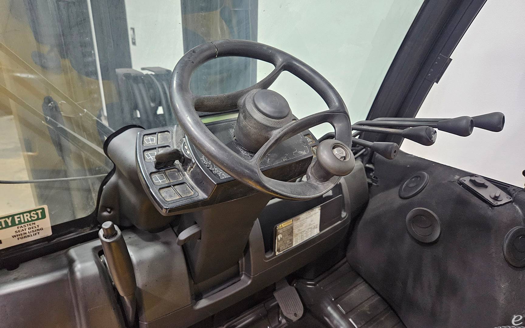2010 Yale GLP090VX
