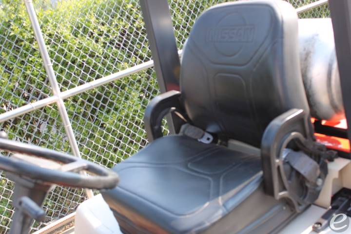 2004 Nissan CPJ01A15PV
