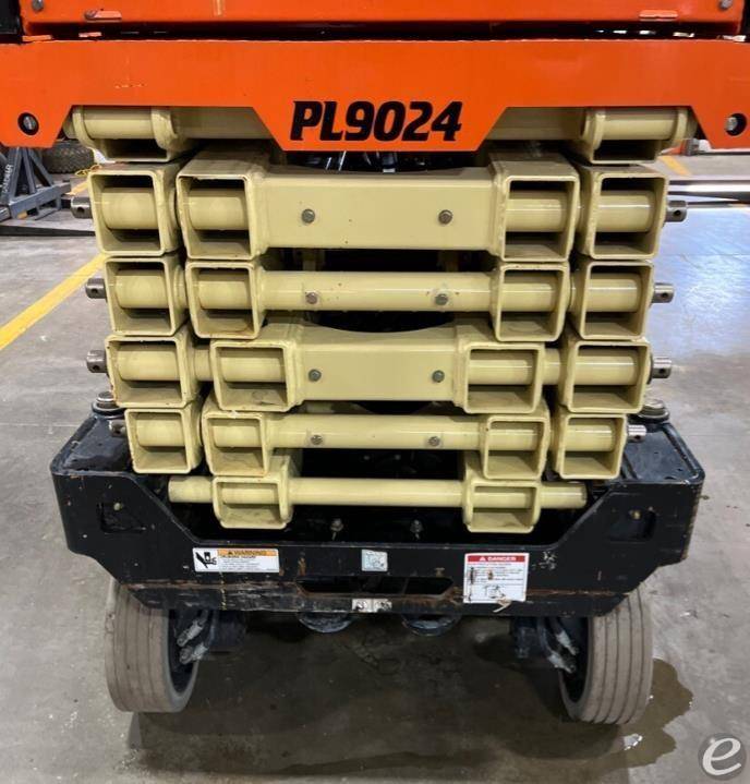 2020 JLG 4045R