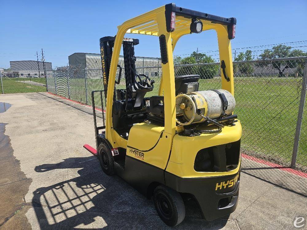 2017 Hyster H30FT LP Gas Forklift - 123Forklift