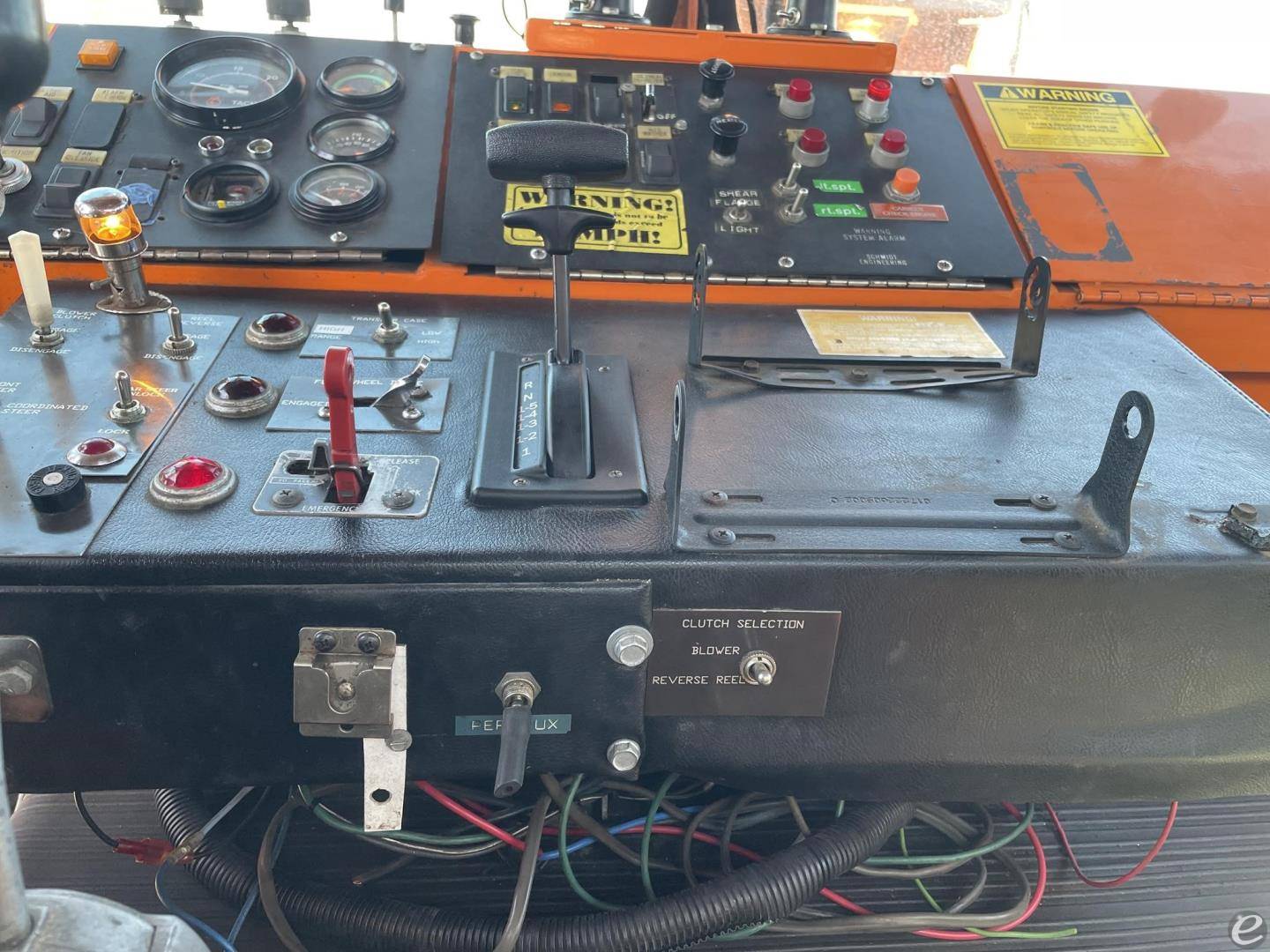 1992 DF4000