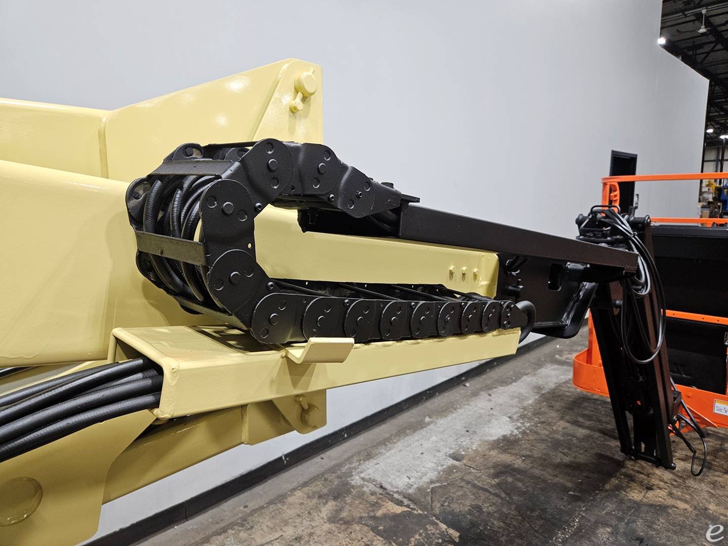 2015 JLG E400AJPN