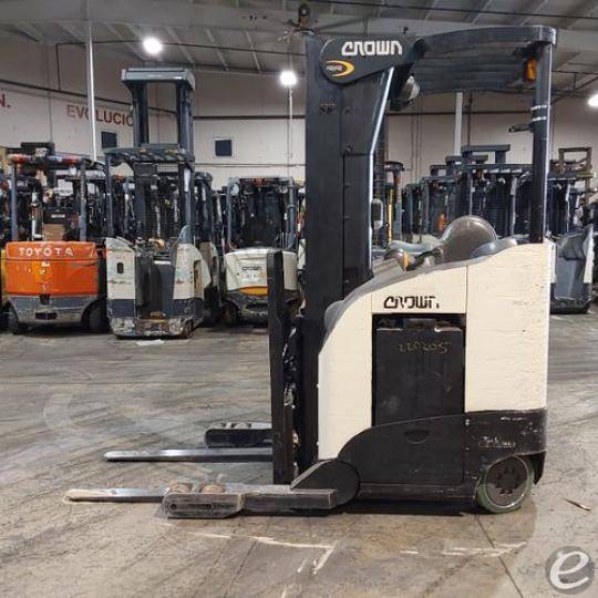 2018 Crown RR5725-45