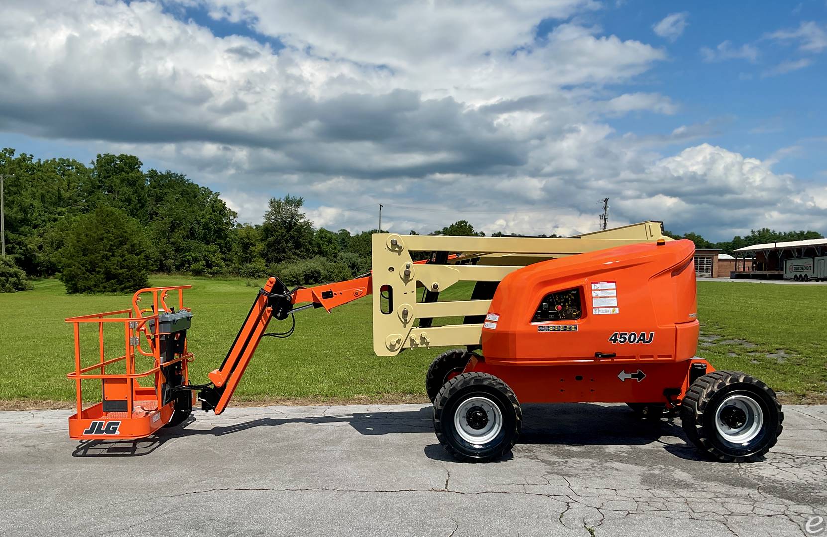 2016 JLG 450AJ