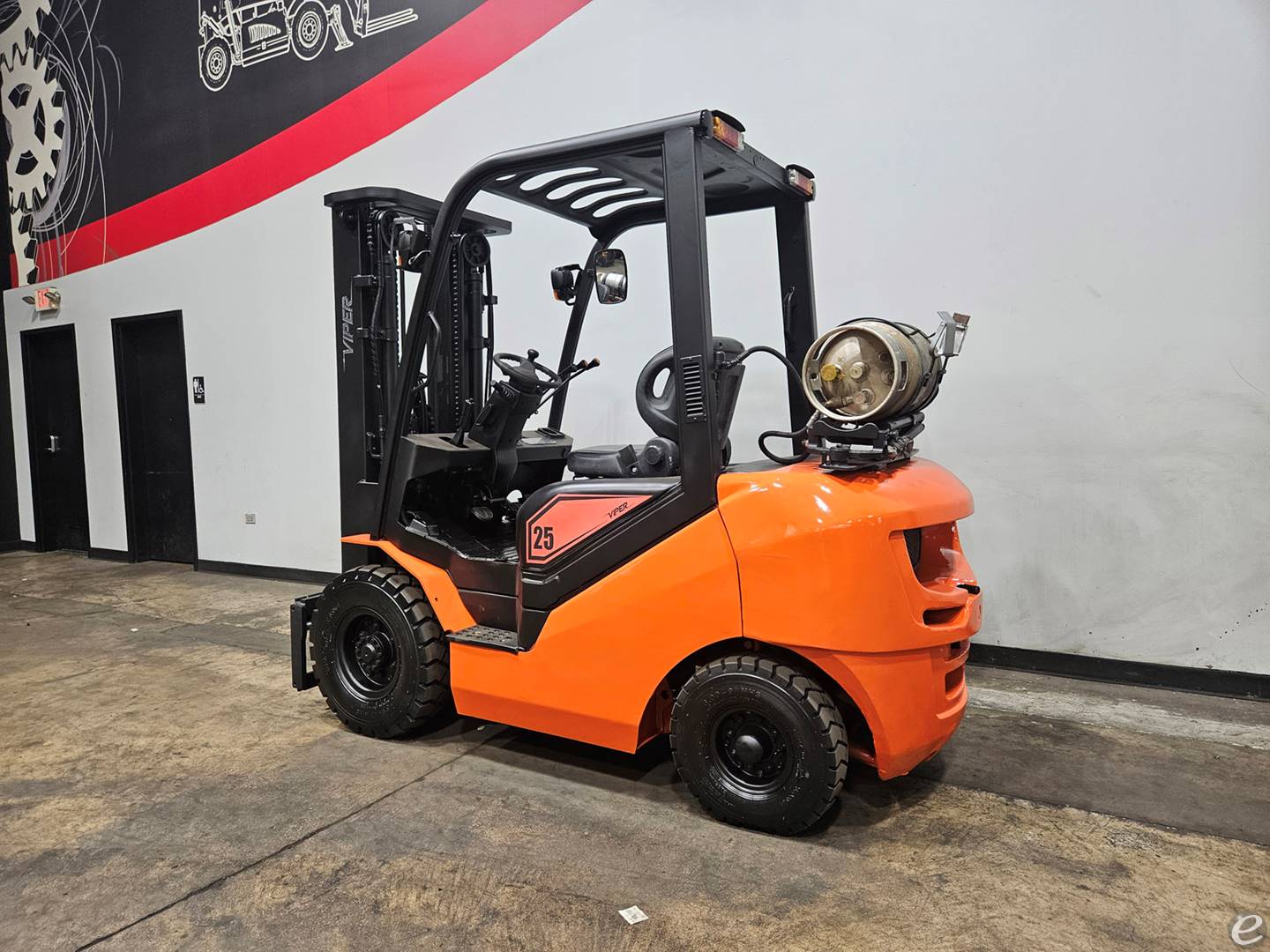 2020 Viper Lift Trucks FY25