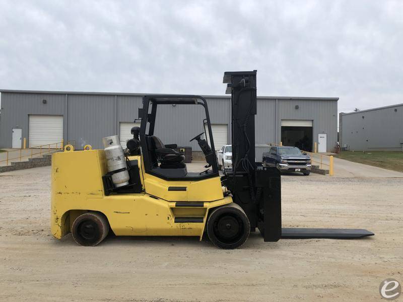 2005 Hoist Liftruck F400 @ 30
