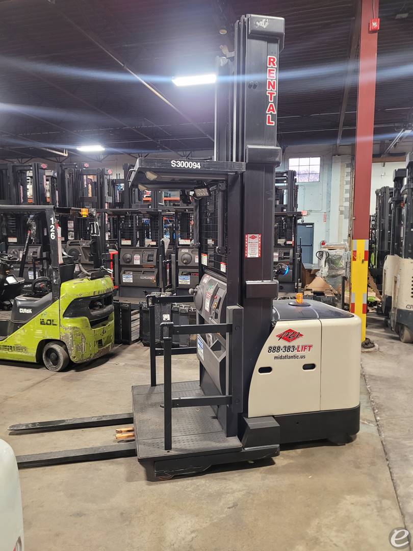 2012 Crown SP3520-30