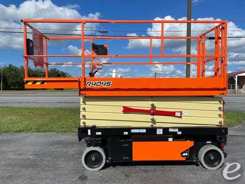 2023 JLG R4045