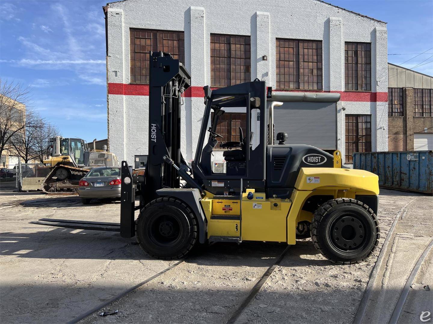 2023 Hoist Liftruck PV300