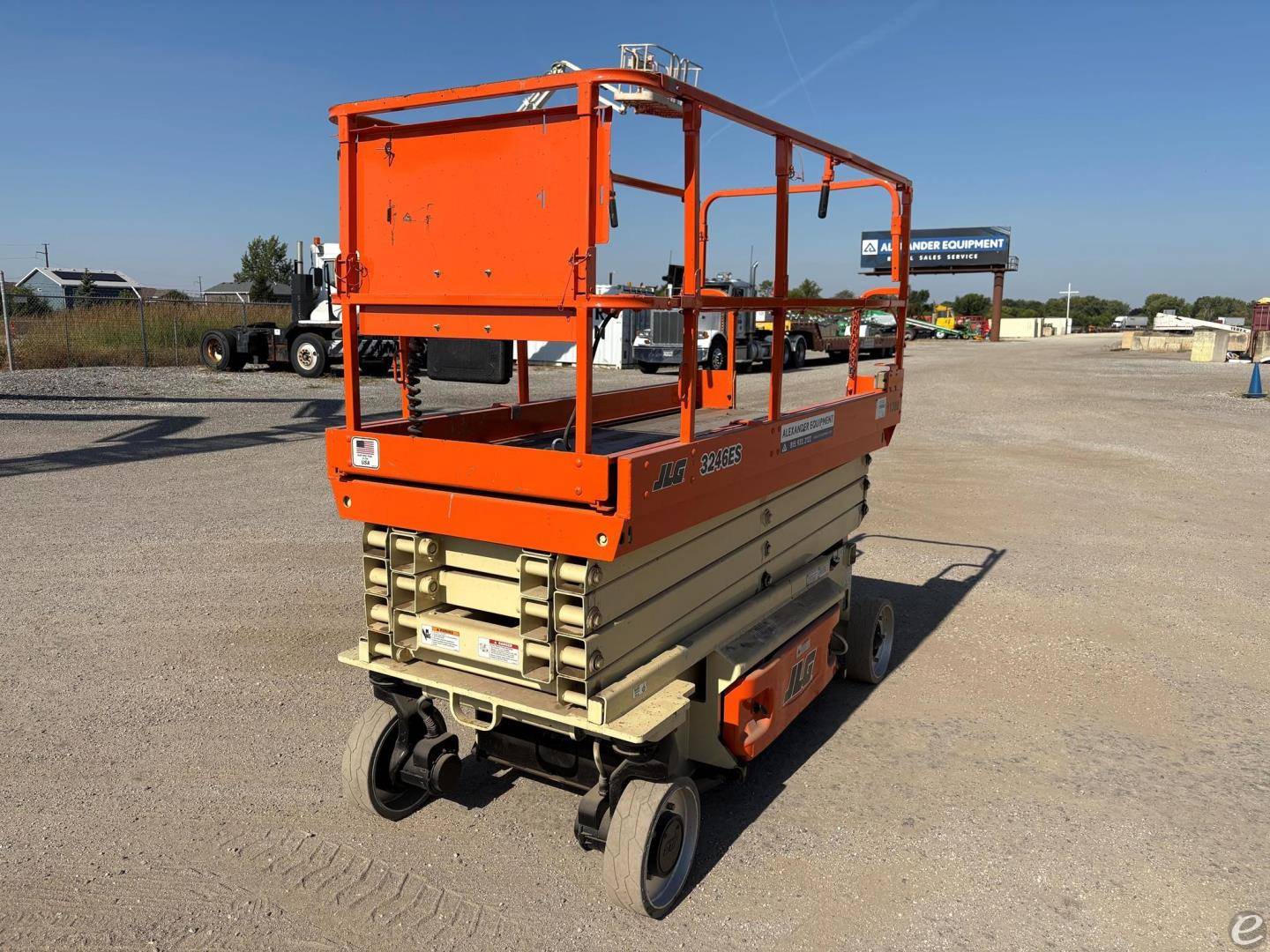 2011 JLG 3246ES