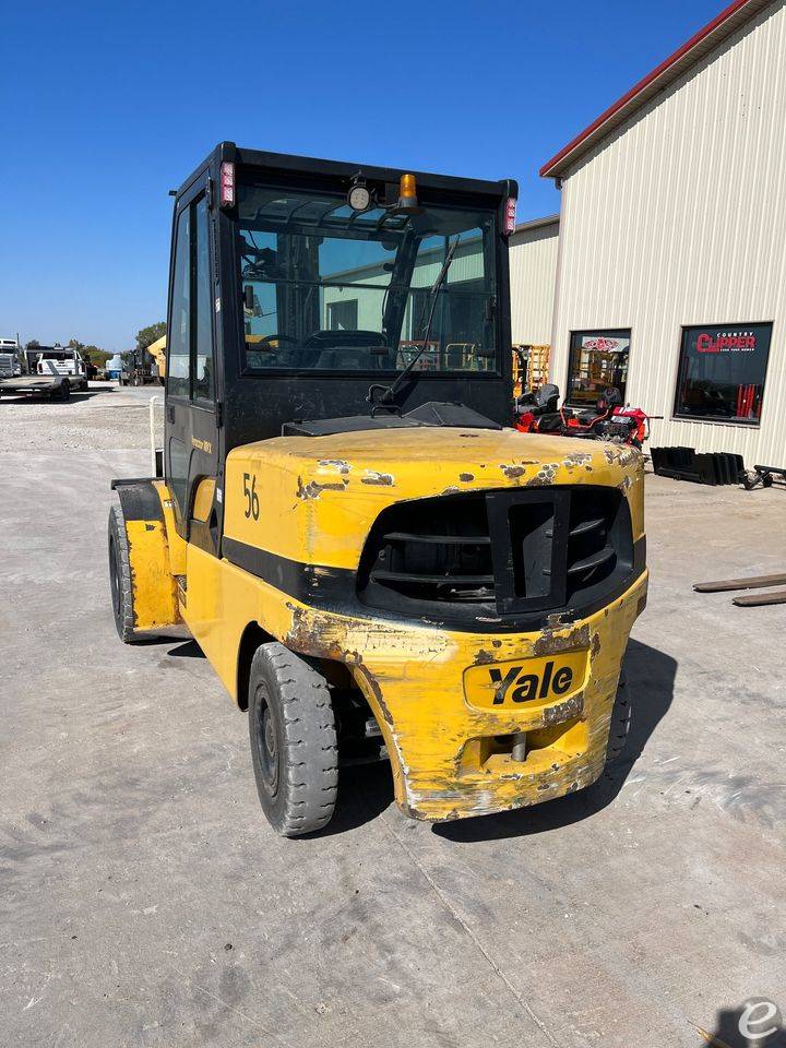 2017 Yale GDP110VX