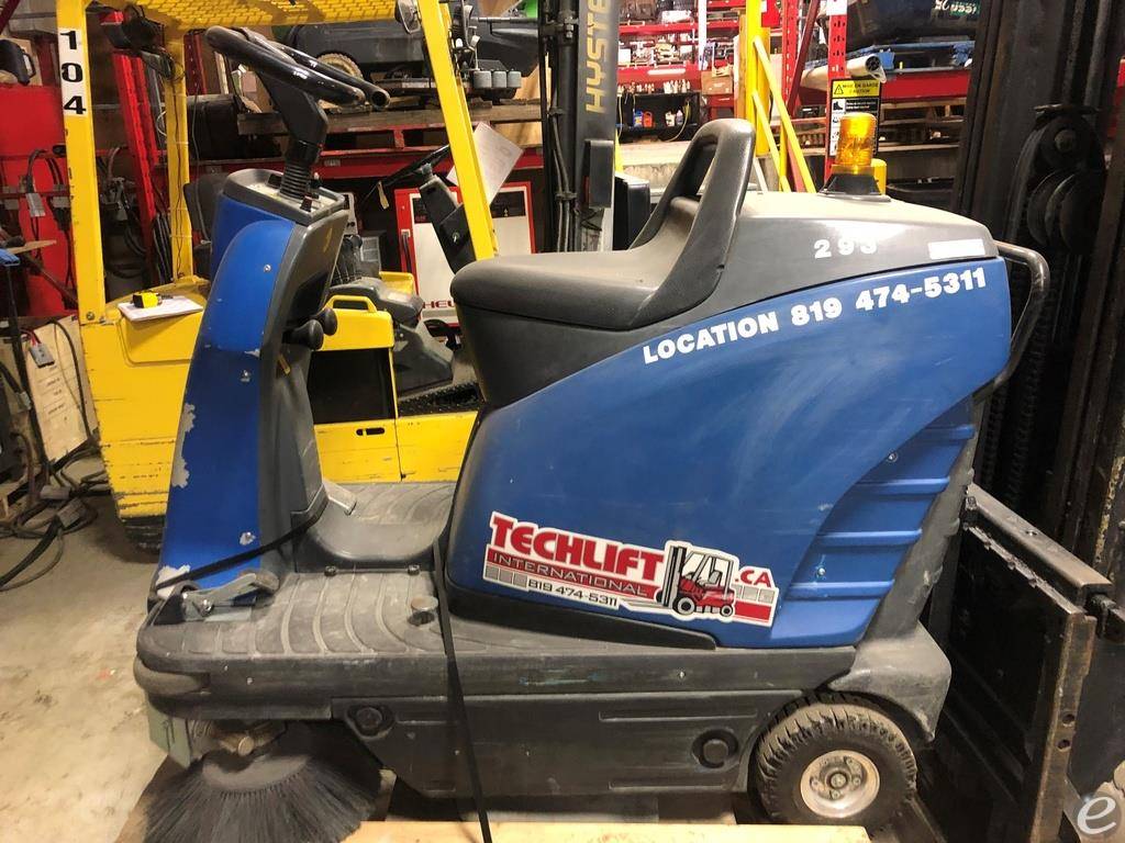 2012 Dustbane GLADIATOR 1050