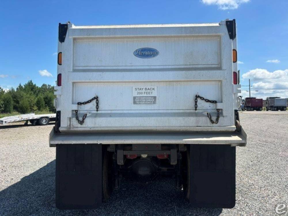 2017 Volvo VHD64F200
