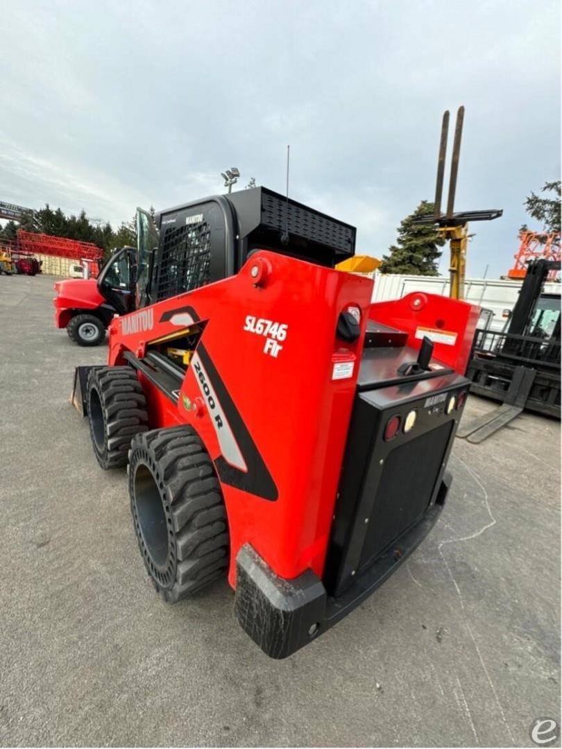 2023 Manitou 2600R