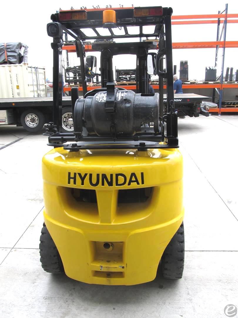 2017 Hyundai 25L-7A