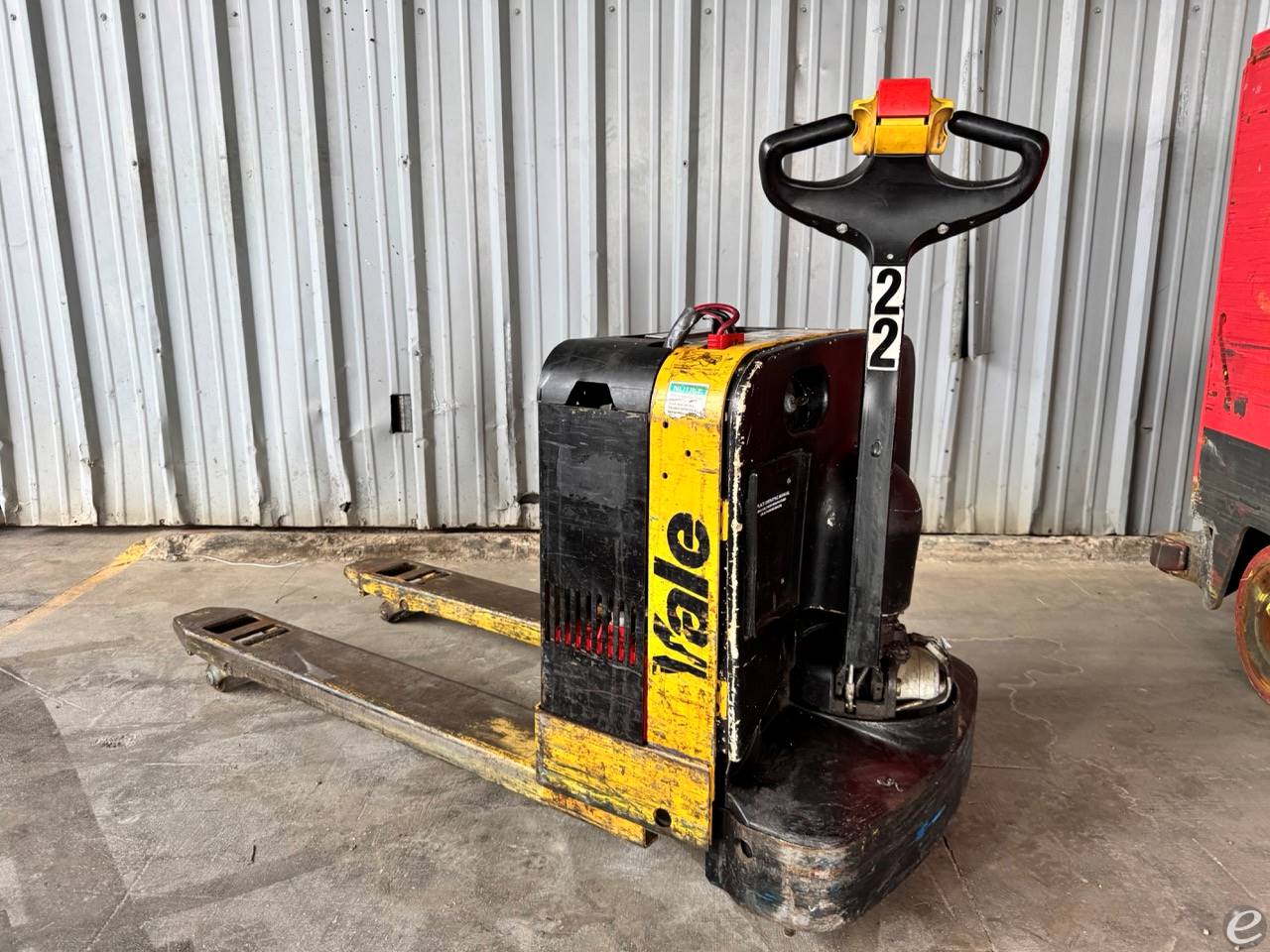 2011 Yale MPB040-EN24T2748