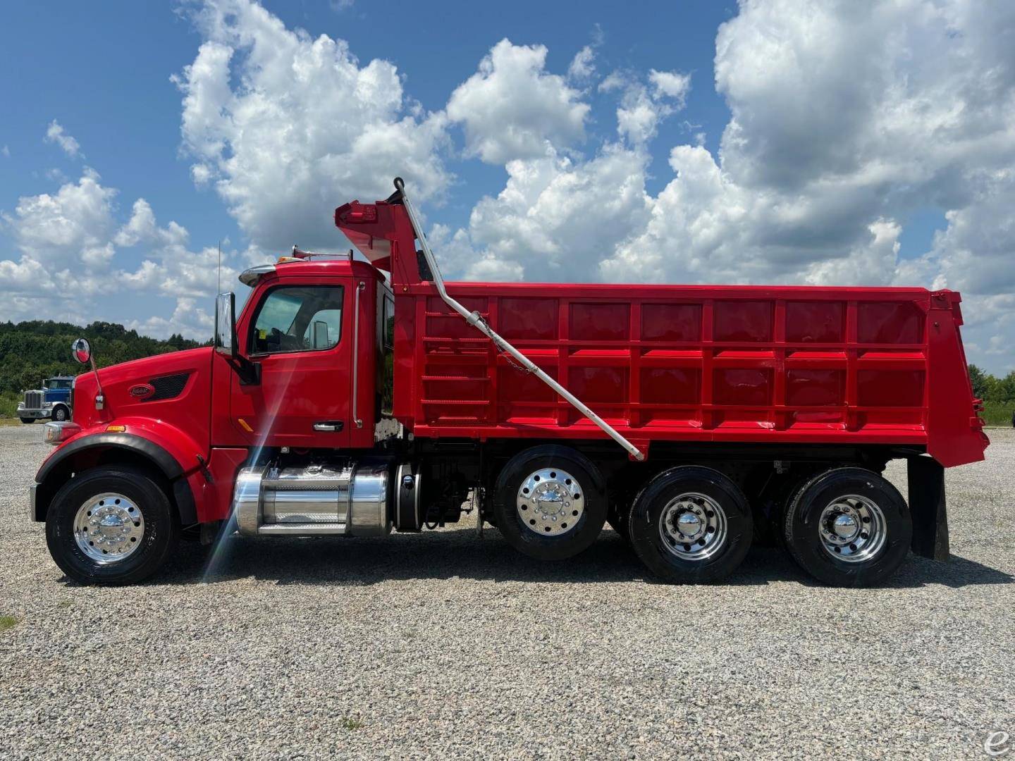 2021 Peterbilt 567