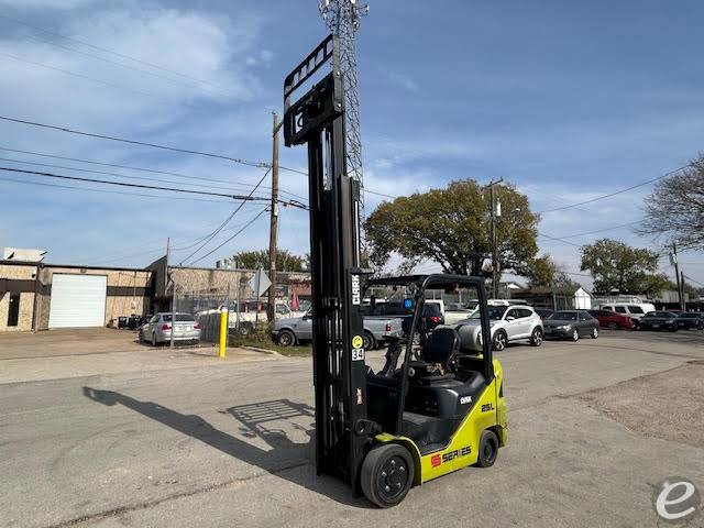 2021 Clark S25CL
