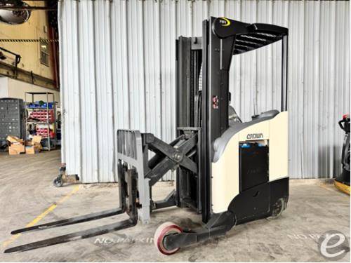 2015 Crown RR5725-35