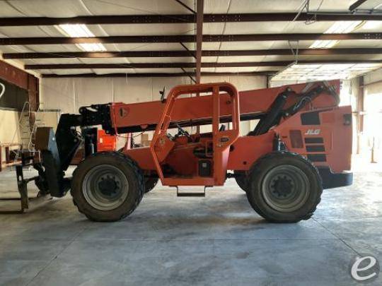 2016 JLG 10054