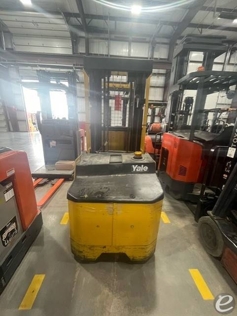 2005 Yale OS030EC