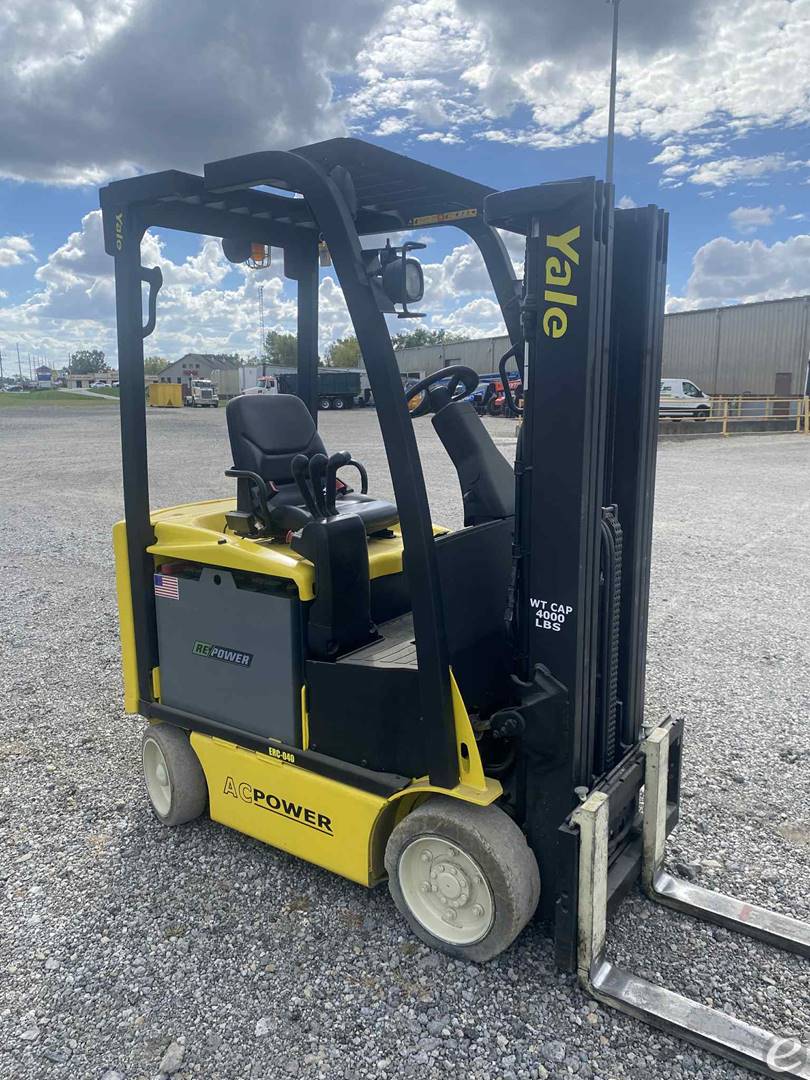 2017 Yale ERC-040VAN