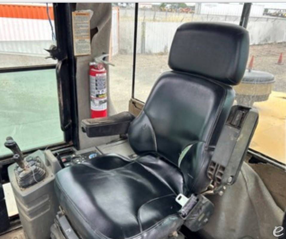 2002 Cat 928G