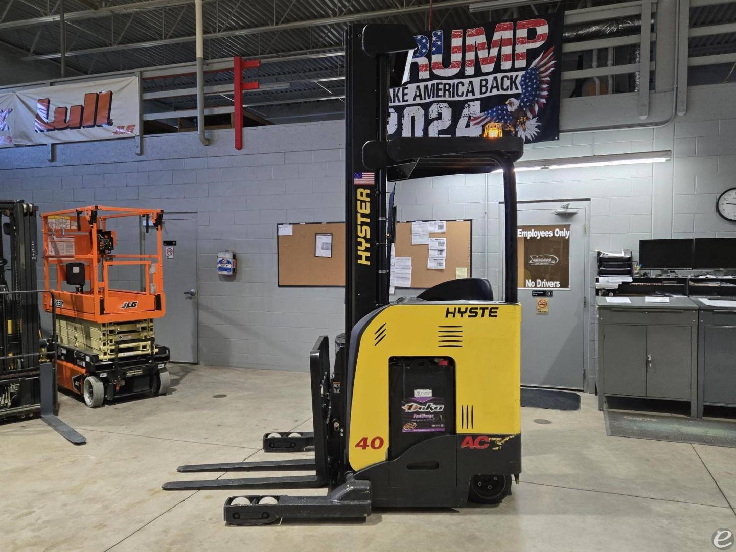 2016 Hyster N40ZR2 Electric Reach T...