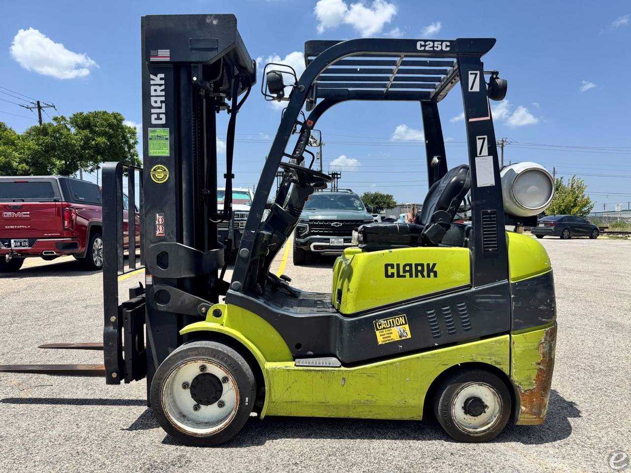 2016 Clark C25CL