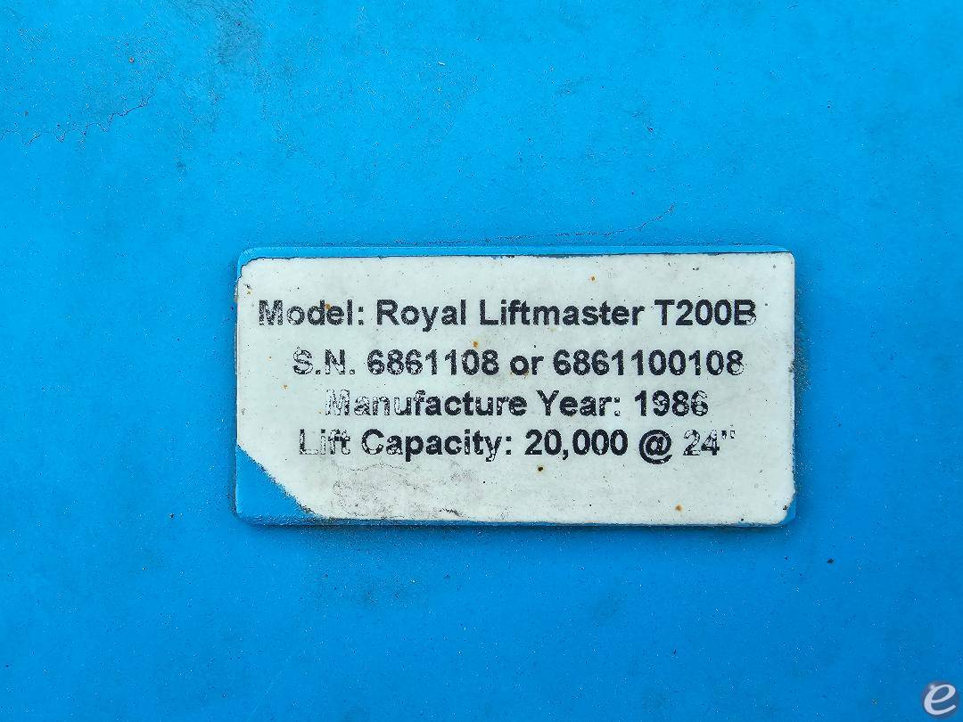 1986 Royal T200B