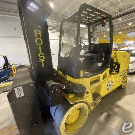 2002 Hoist Liftruck                ...