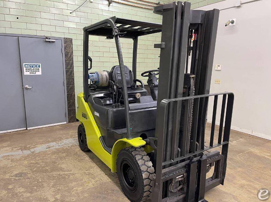 2018 Clark S25L LP Gas Forklift - 123Forklift
